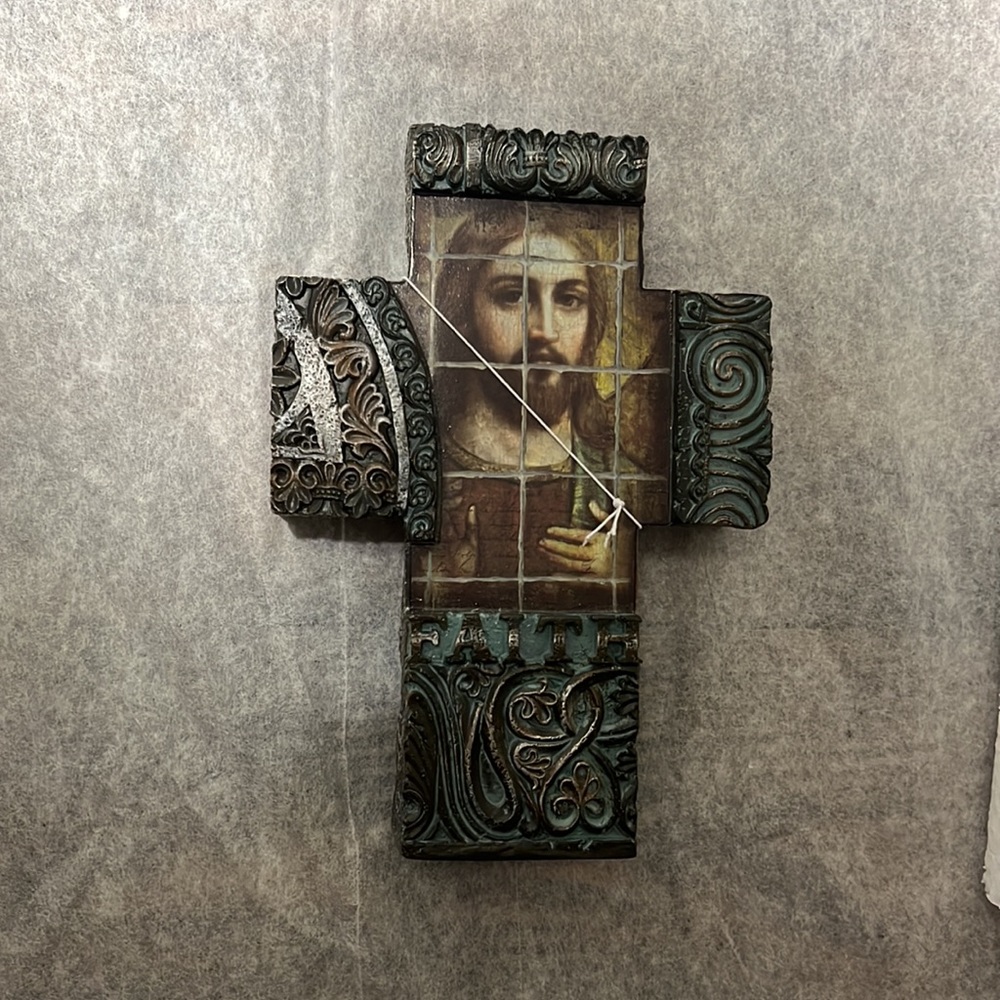 NEW Joseph’s Studio Jesus Cross